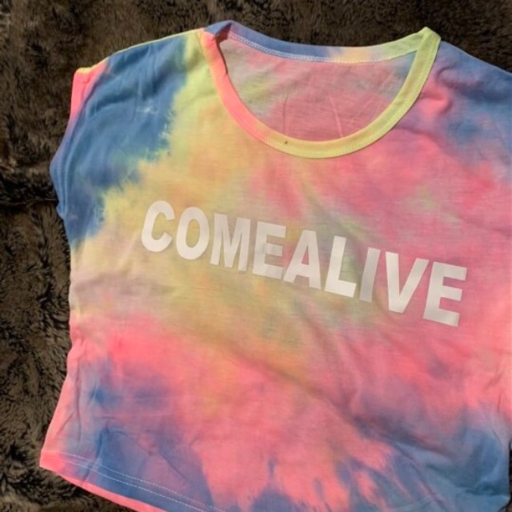 NWT Comealive Crop Top Tie Dye
